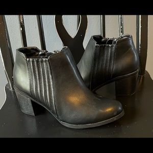 Arizona Womens Ankle Boots